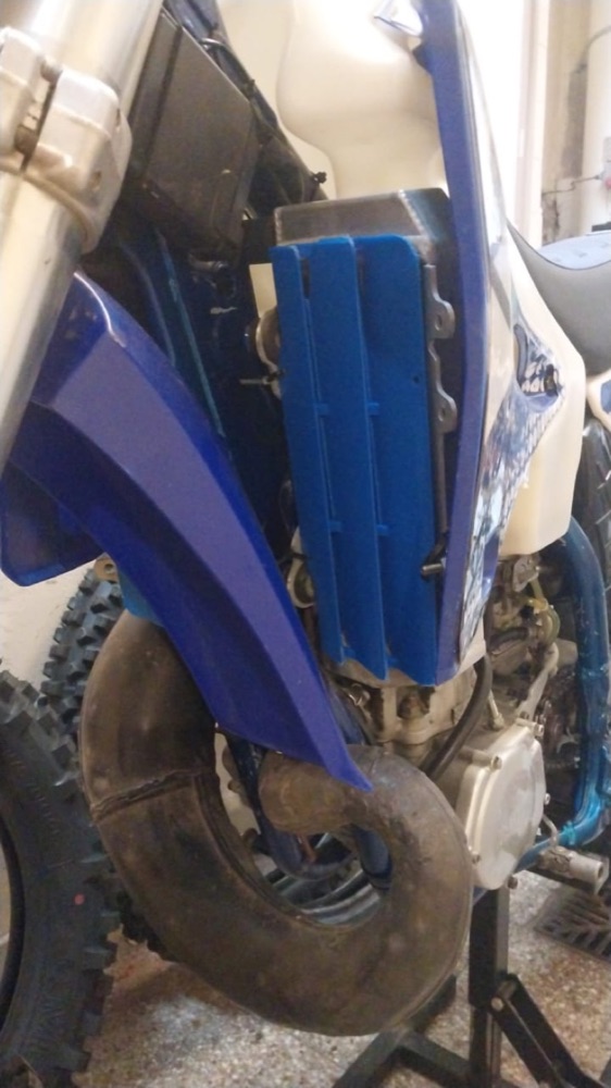 Yamaha YZ 125/250 radyatör koruyucu