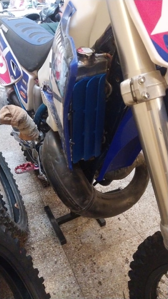 Yamaha YZ 125/250 radyatör koruyucu görsel 2