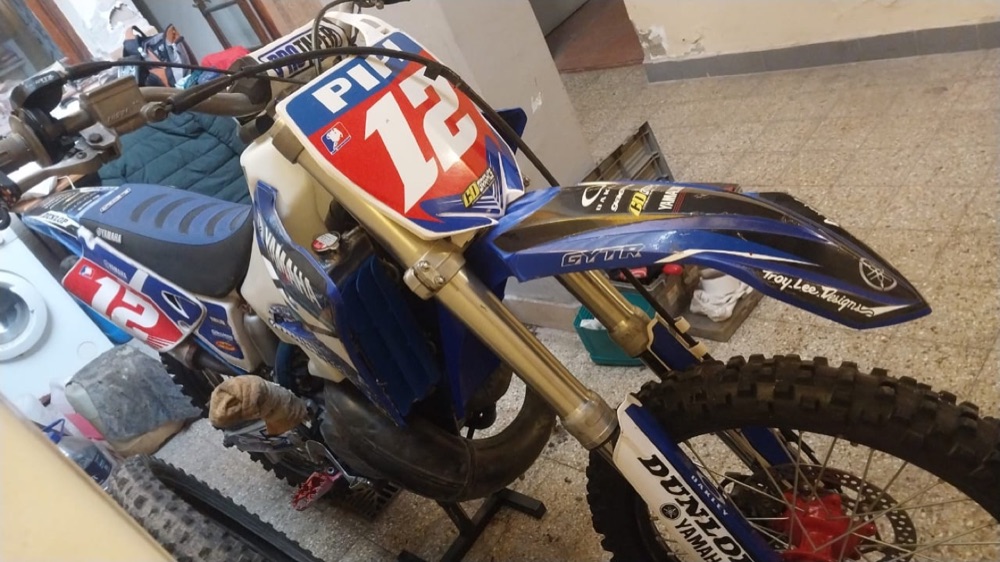 Yamaha YZ 125/250 radyatör koruyucu görsel 3